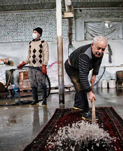 شستشوی سنتی قالی در قالیشویی تهران ویلا